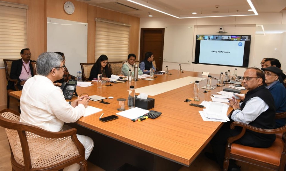 Minister of Railways, Electronics and IT and Communications, Ashwini Vaishnaw on Saturday conducted a detailed review of various safety aspects of the Indian Railways. The meeting was attended by board members of Ministry of Railways, zonal officials and divisional officials. Ashwini emphasised on various safety aspects of automatic signaling, long hours of crews, yard modernization and safety in yard infrastructure, duster management team. Further, he instructed for a fortnightly safety action plan and its review on regular basis.